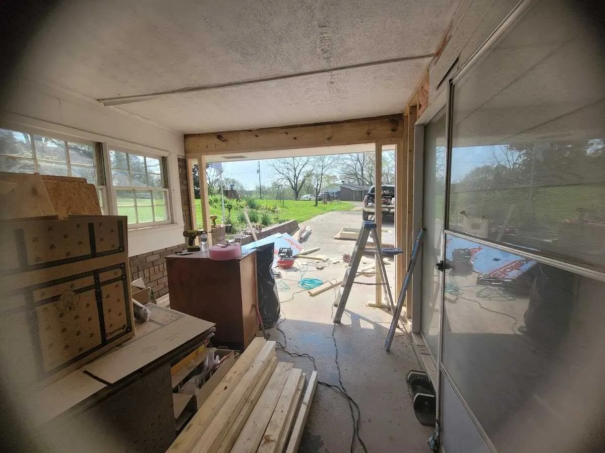 Air movers and dehumidifier for Drying & Dehumidification in Sebring